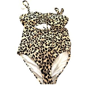 Old navy Women’s bathing suit size Large